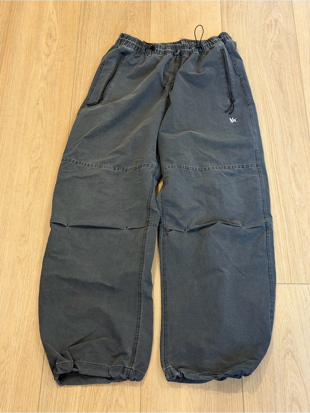 YoungLA Grey Training Pants Size Large